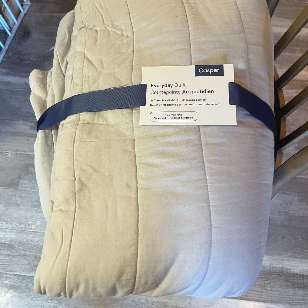 Casper Everyday Quilt - Voile cotton King / California King bedspread coverlet